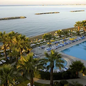 **** Θέρετρο Palm & Κύπρος