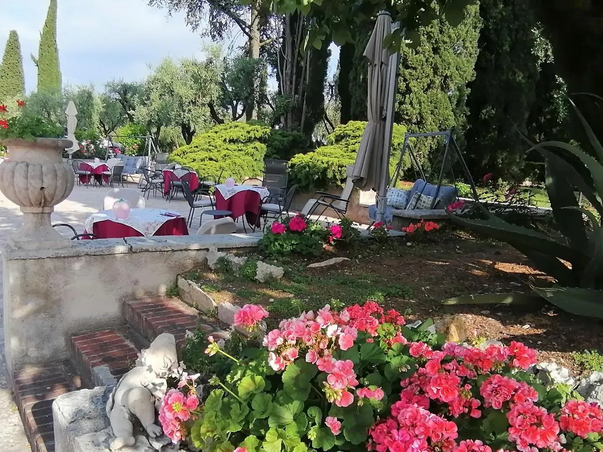 Villa Paradiso Sirmione 0*,  Italy