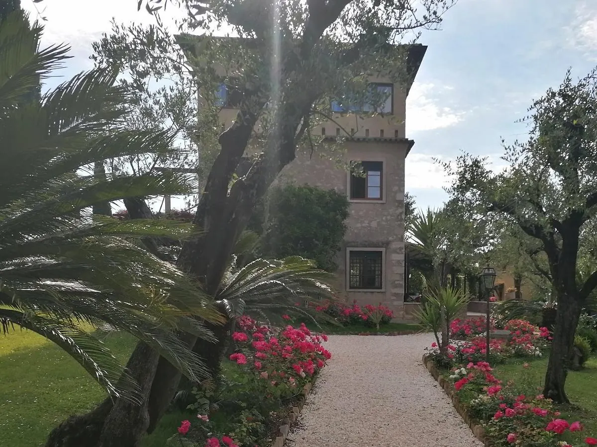 Villa Paradiso Sirmione 0*,
