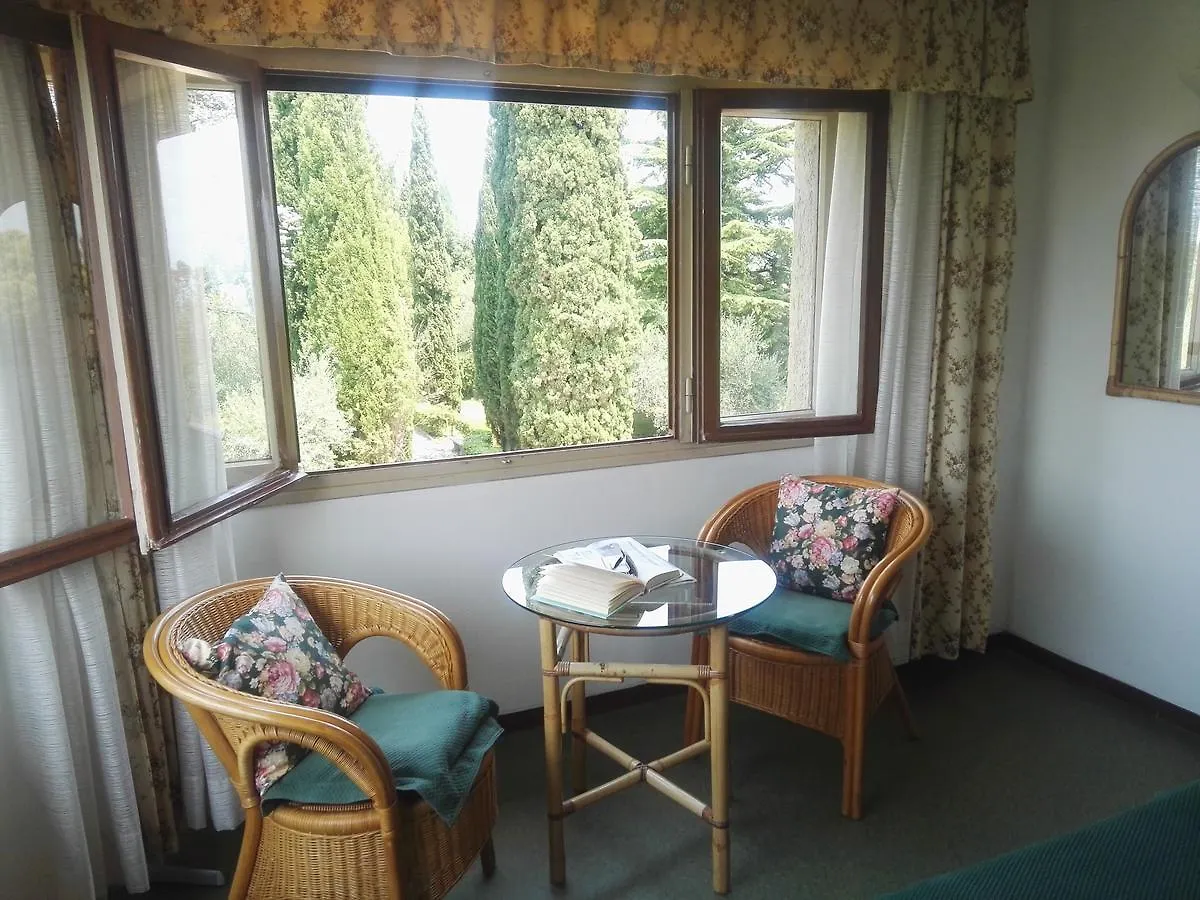 Villa Paradiso Sirmione Hotel