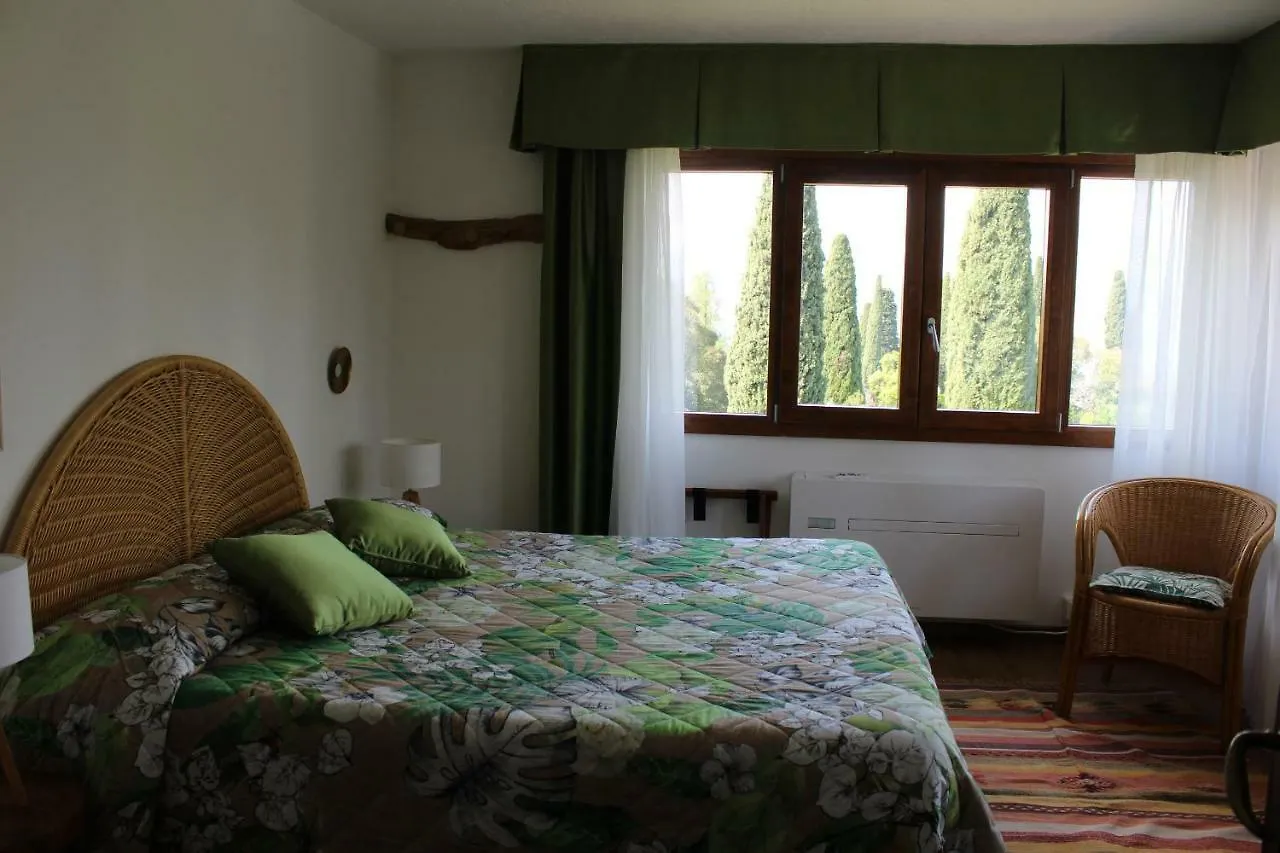 Villa Paradiso Sirmione Hotel
